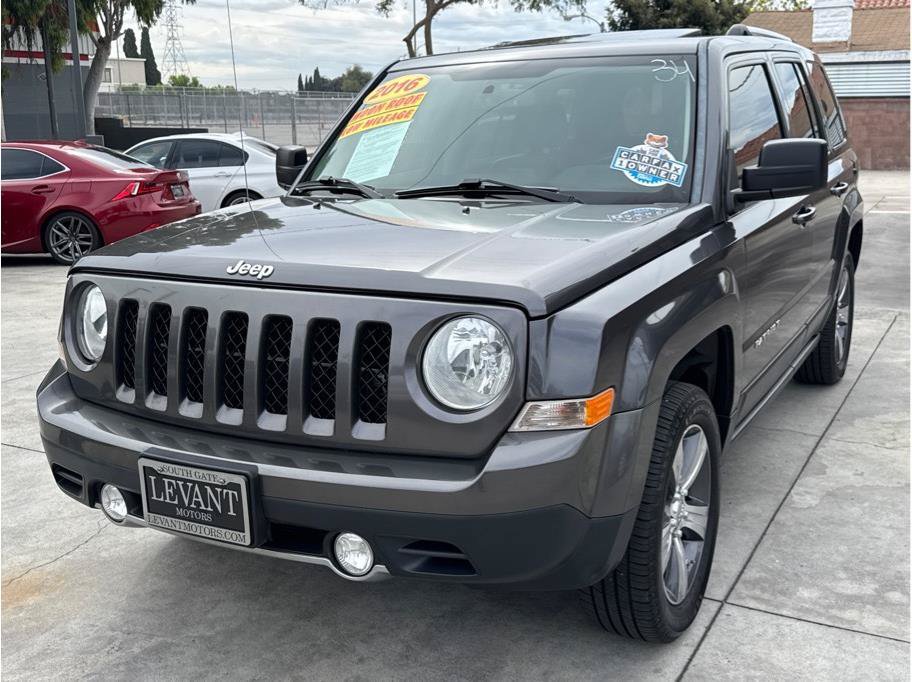 Used 2016 Jeep Patriot High Altitude FWD image 3