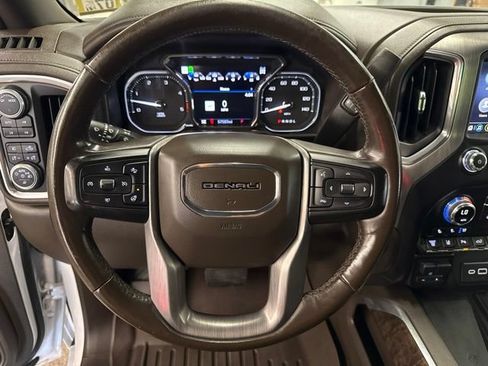 Used 2020 GMC Sierra 2500 Denali w/ Denali Ultimate Package AWD/4WD image 12