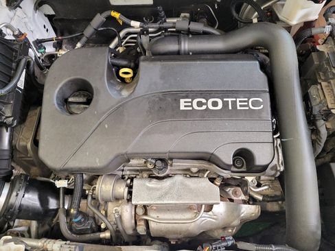 Used 2021 Chevrolet Equinox LT image 30