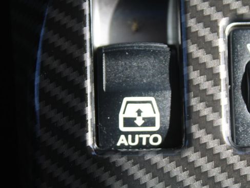 Used 2022 Toyota 4Runner SR5 Premium AWD/4WD image 38