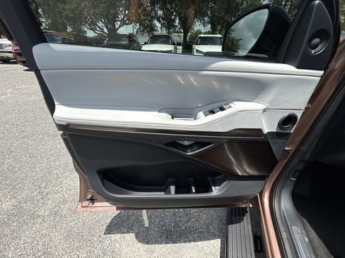 New 2026 Lincoln Navigator L Black Label AWD/4WD image 17