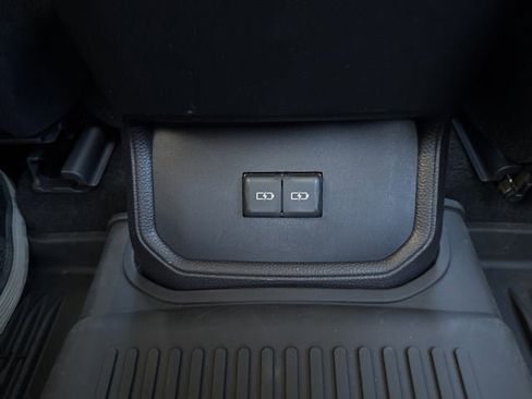 Certified 2022 Toyota Highlander XLE image 20