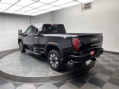 Certified 2025 GMC Sierra 2500 Denali w/ Denali Reserve Package AWD/4WD image 2