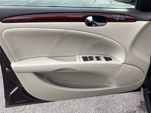 Used 2008 Buick Lucerne CXL w/ Driver Confidence Package FWD image 14