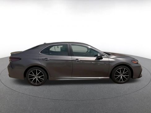 Used 2024 Toyota Camry SE FWD image 16