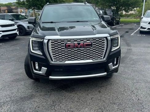 Used 2022 GMC Yukon XL Denali AWD/4WD image 7