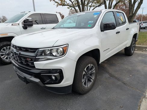 Used 2022 Chevrolet Colorado Z71 image 3