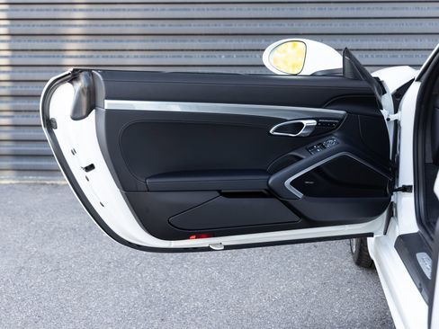 Certified 2025 Porsche 718 Cayman image 21