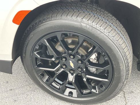 Used 2023 Chevrolet Tahoe High Country image 9