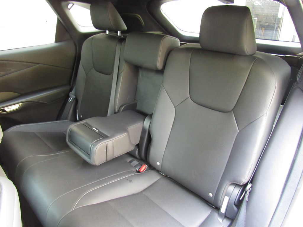 Used 2024 Lexus RX 350 F Sport w/ Convenience Package AWD/4WD image 17