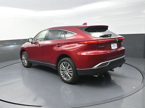 Used 2021 Toyota Venza Limited AWD/4WD image 8