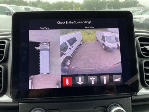 Used 2025 RAM ProMaster 3500 w/ Quick Order Package 22H SLT+ FWD image 13