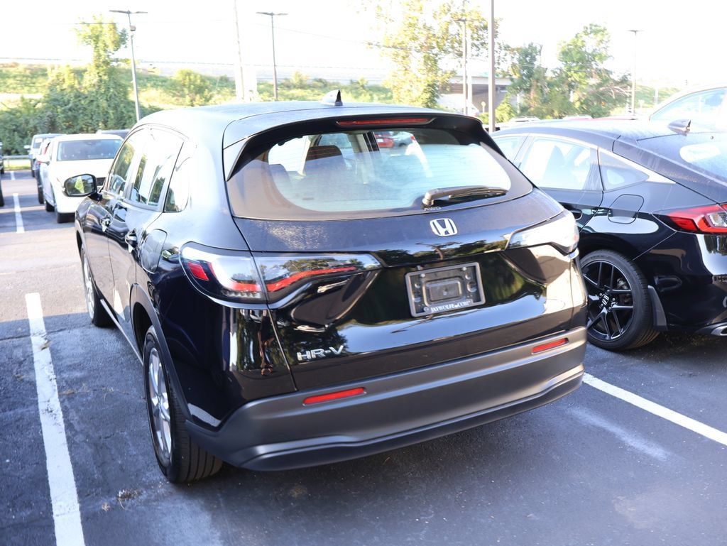 Used 2024 Honda HR-V LX image 5