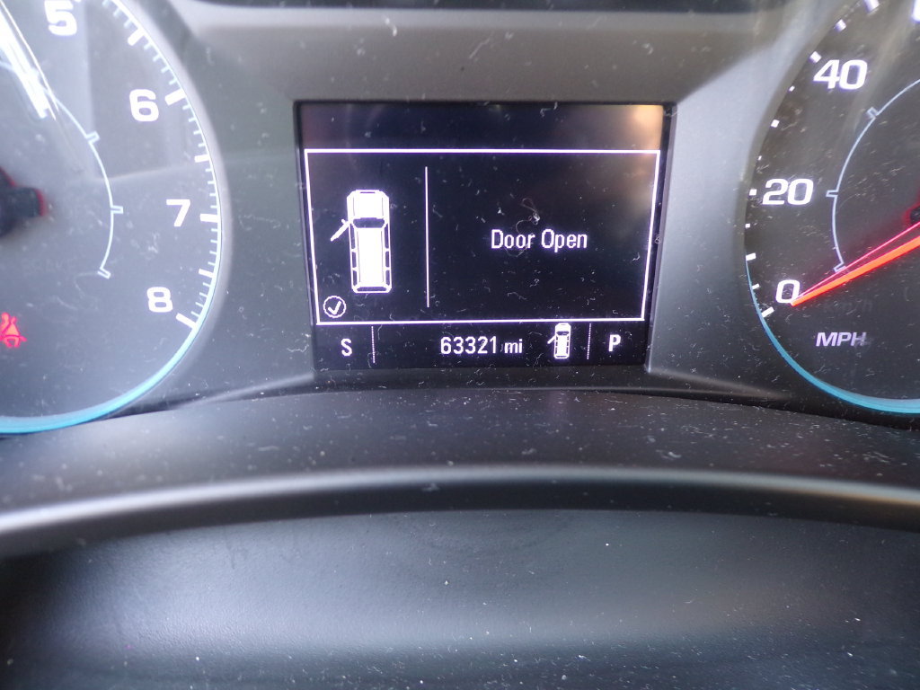 Used 2021 Chevrolet Equinox LS AWD/4WD image 24