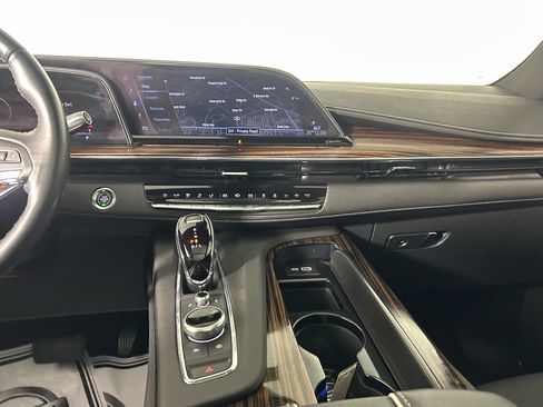 Used 2023 Cadillac Escalade Premium Luxury image 29