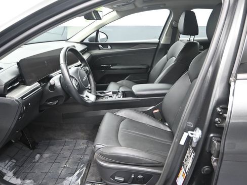 New 2025 Kia K5 EX image 15