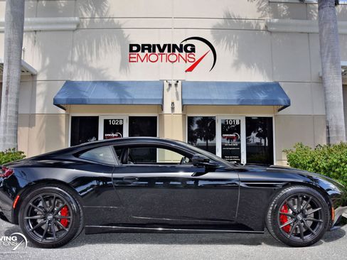 Used 2018 Aston Martin DB11 V12 image 6