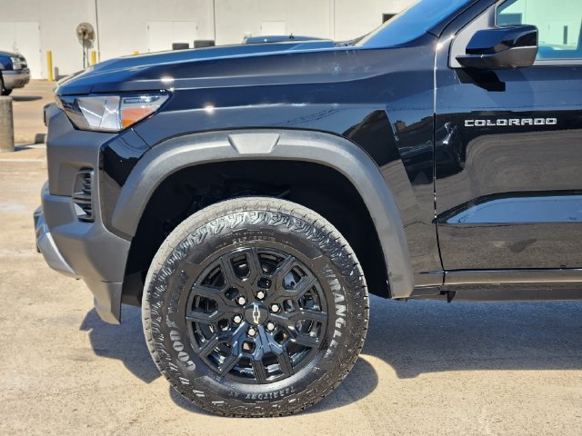 Used 2026 Chevrolet Colorado Trail Boss AWD/4WD image 13