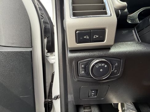 Used 2015 Ford F150 Lariat w/ Equipment Group 502A Luxury image 36