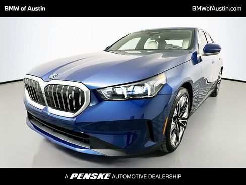 Used 2026 BMW i5 eDrive40 image 1