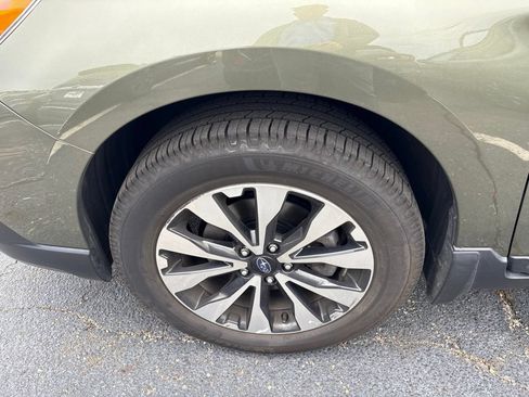 Used 2017 Subaru Outback 2.5i Limited AWD/4WD image 6