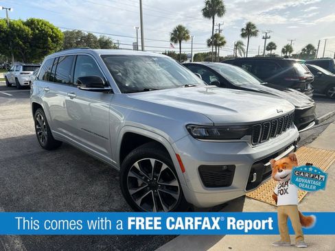 Used 2022 Jeep Grand Cherokee Overland AWD/4WD image 3