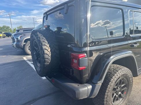 Used 2020 Jeep Wrangler Unlimited Rubicon AWD/4WD image 5