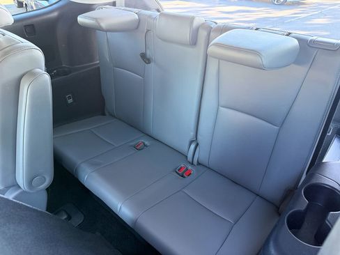 Used 2022 Toyota Highlander Limited AWD/4WD image 24