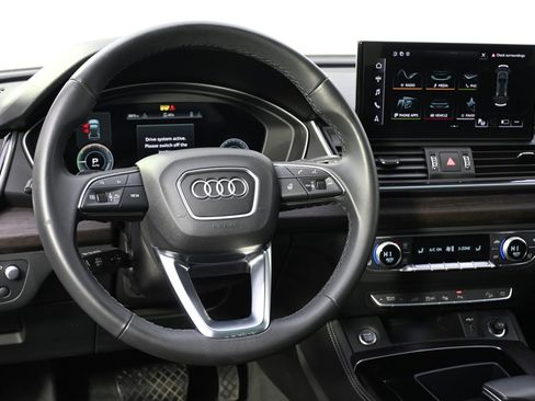 Used 2022 Audi Q5 e Prestige image 12