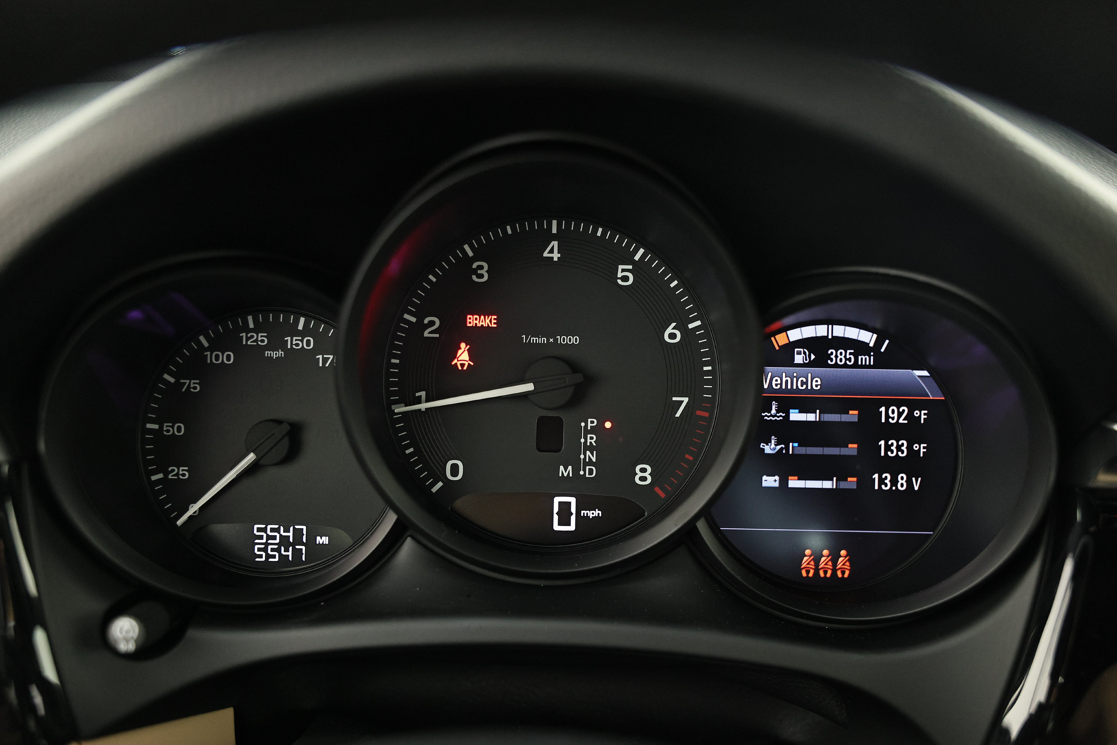 Certified 2026 Porsche Macan AWD/4WD image 34