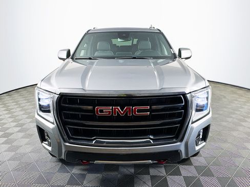 Used 2023 GMC Yukon AT4 AWD/4WD image 2