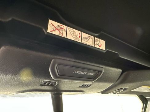 Used 2020 Jeep Wrangler Unlimited Sport S image 33