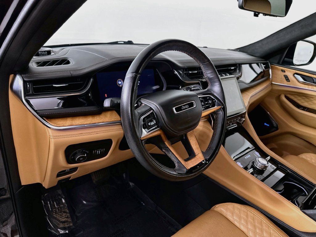 Certified 2023 Jeep Grand Cherokee Summit AWD/4WD image 17