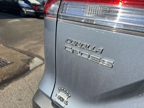 Used 2025 Toyota Corolla Cross L image 26