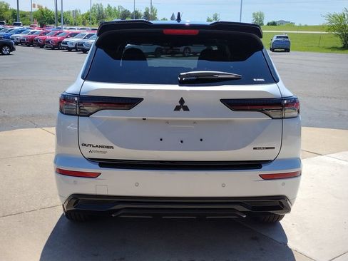 New 2026 Mitsubishi Outlander SEL Black Edition AWD/4WD image 18