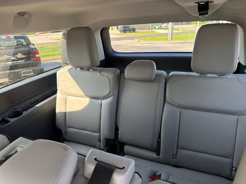 New 2027 Ford Expedition Max Active AWD/4WD image 14