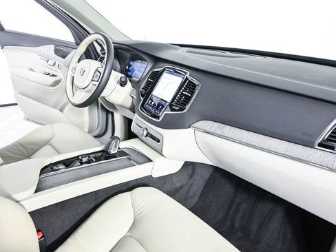Certified 2024 Volvo XC90 T8 Plus w/ Protection Package Premier AWD/4WD image 27