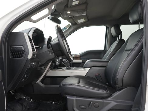 Used 2020 Ford F150 Lariat w/ Equipment Group 502A Luxury AWD/4WD image 25