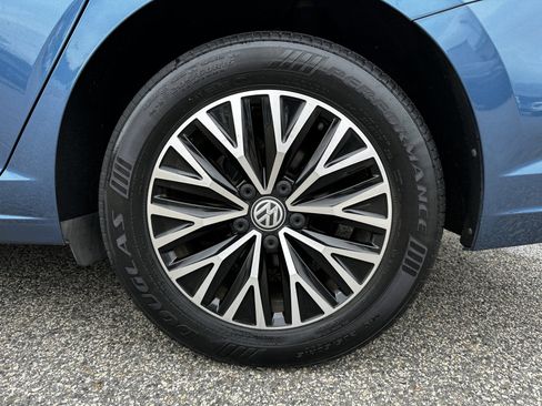 Used 2019 Volkswagen Jetta SE image 19