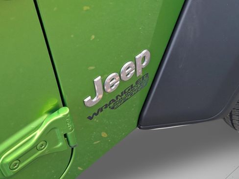 Used 2019 Jeep Wrangler Unlimited Sport image 40