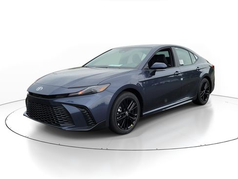 New 2026 Toyota Camry SE FWD image 2