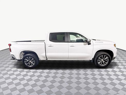 Used 2025 Chevrolet Silverado 1500 LT image 11