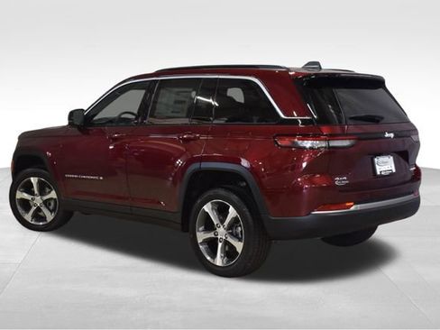 New 2026 Jeep Grand Cherokee Limited AWD/4WD image 7