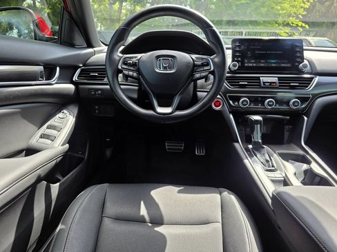 Used 2019 Honda Accord Sport image 12