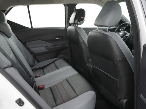 Used 2024 Nissan Kicks SR w/ SR Premium Package image 13