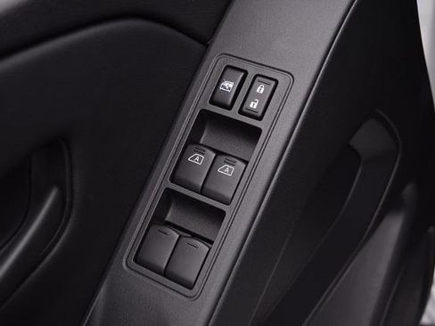 New 2026 Nissan Frontier S image 10