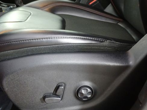 Used 2019 Jeep Cherokee Trailhawk w/ Comfort/Convenience Group image 22