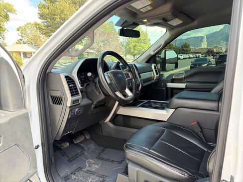 Used 2021 Ford F350 Lariat w/ Lariat Ultimate Package AWD/4WD image 10