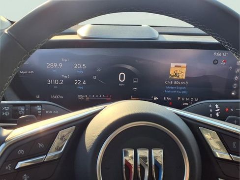 Certified 2025 Buick Envision Preferred image 17