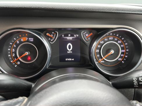 Used 2021 Jeep Wrangler Unlimited Sport AWD/4WD image 17